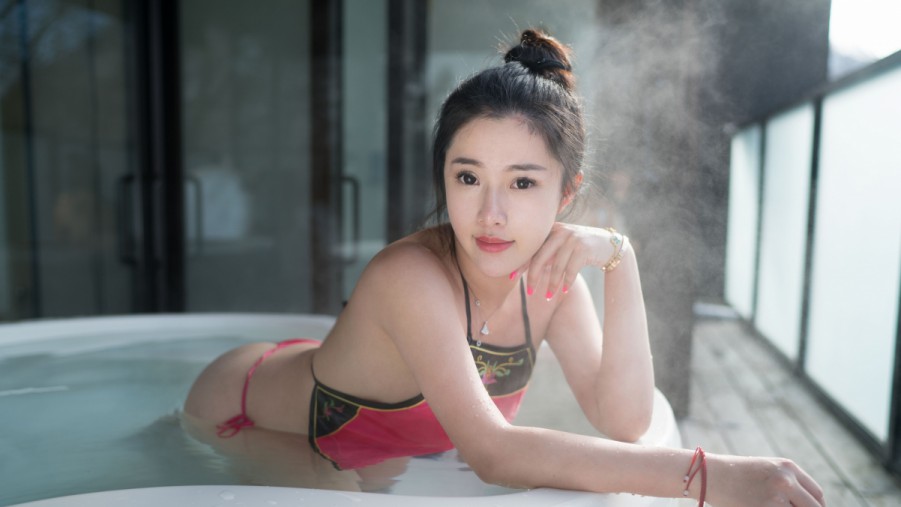 想独立的女人，请把时间花在提升自己上，你会又飒又美